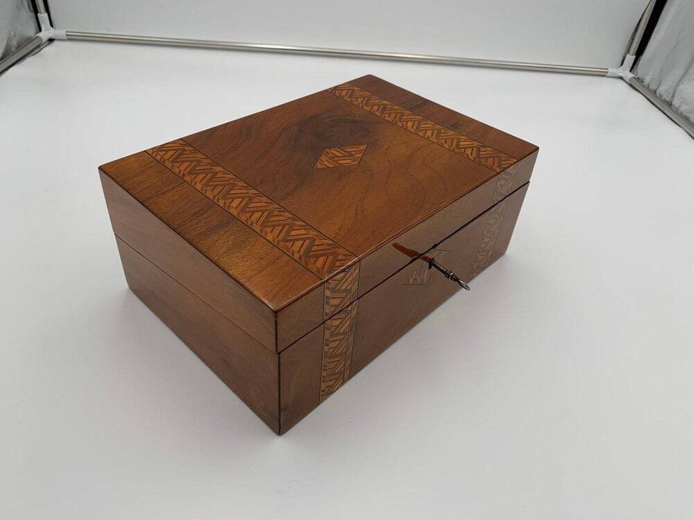 Writing Casket Box in Walnut with Inlays, England, Late 19th Century