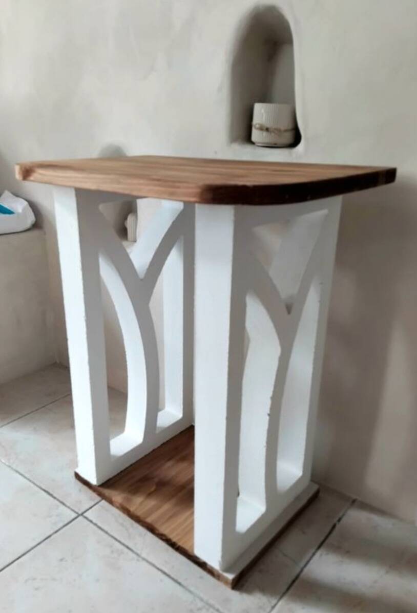 Tables de chevet artisanales bois & blanc, style méditerranéen (lot/unité)