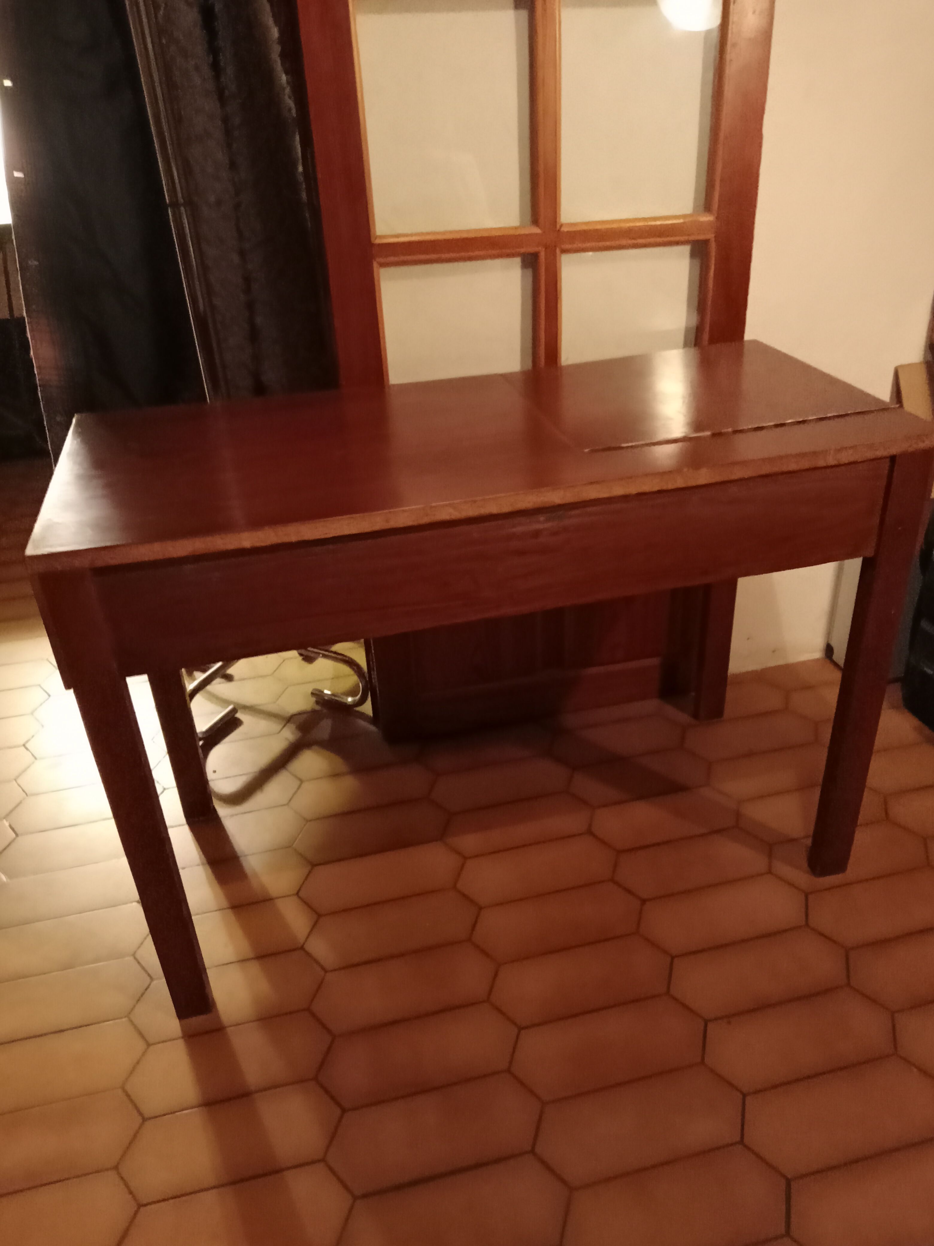 Hairdresser office 50s