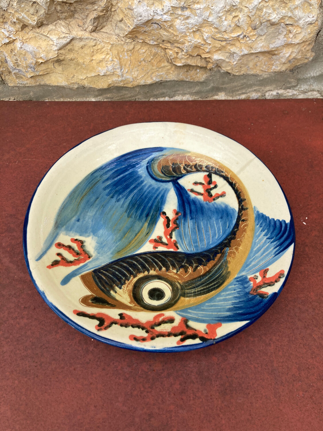 Puigdemont fish plate