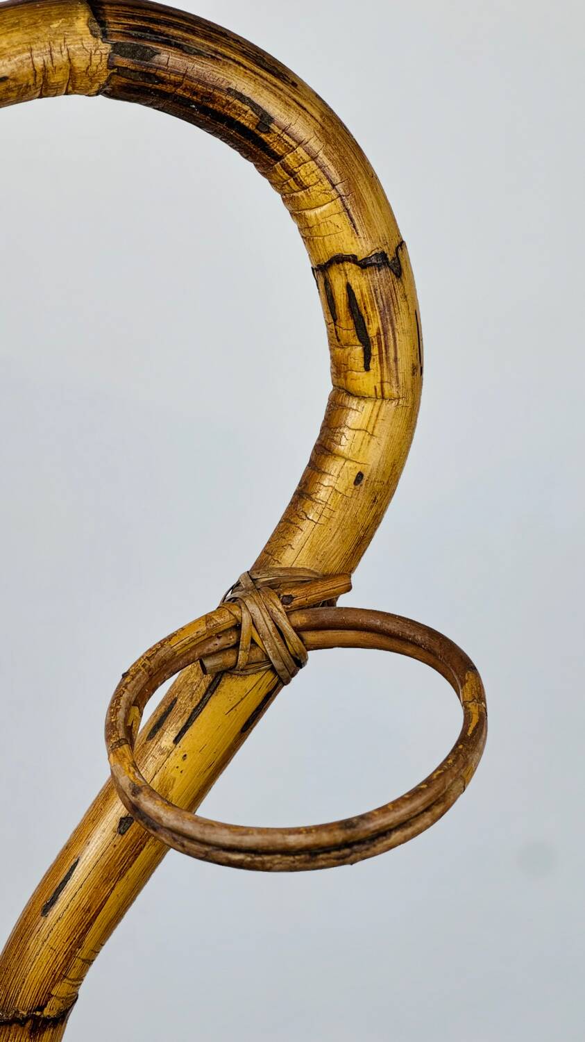 Serpent plant stand in rattan 145 cm