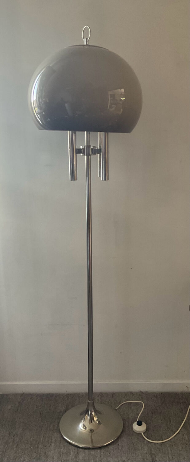 Lampadaire par Harvey Guzzini des années 60-70