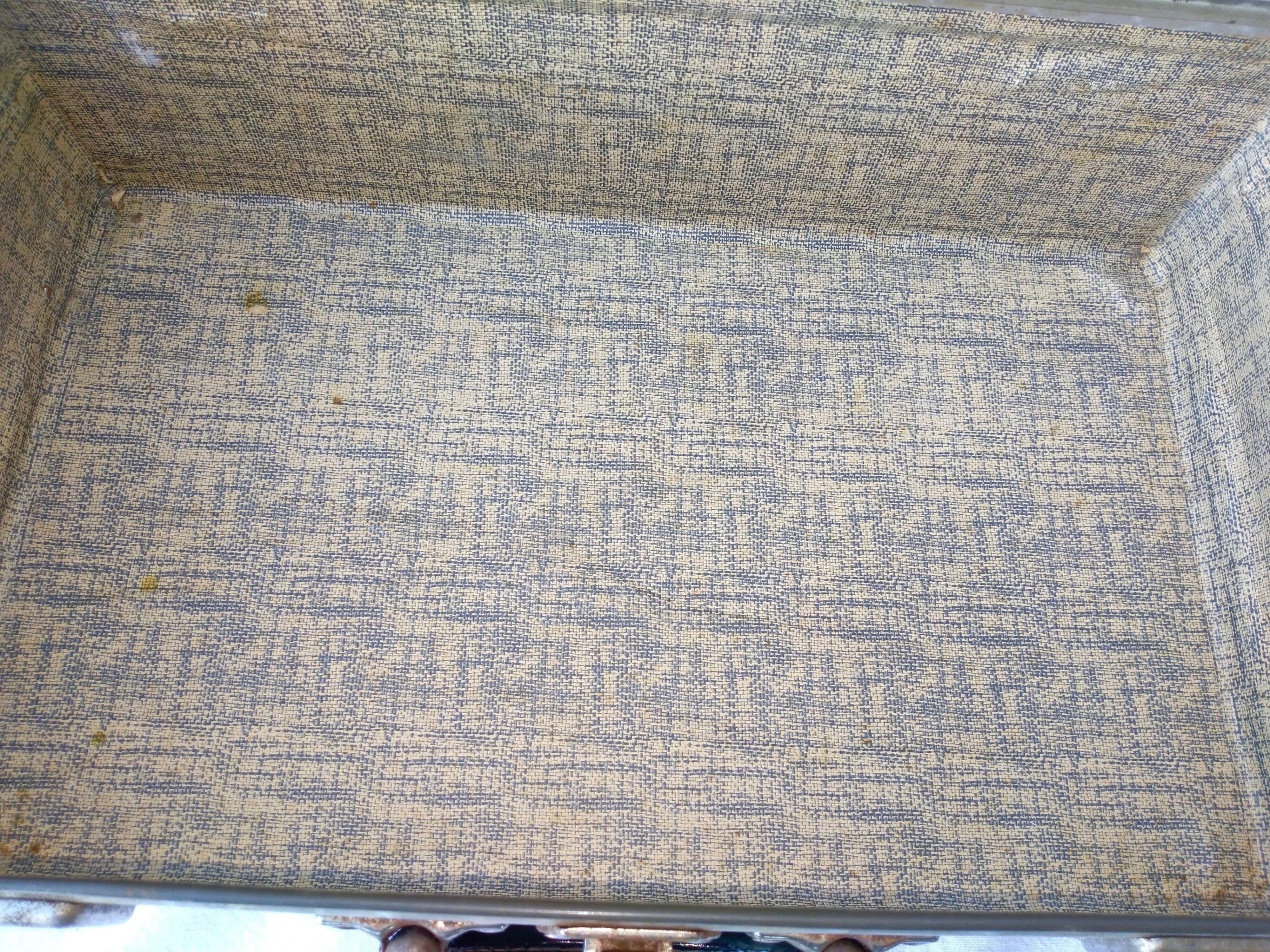 Corked aluminum suitcase