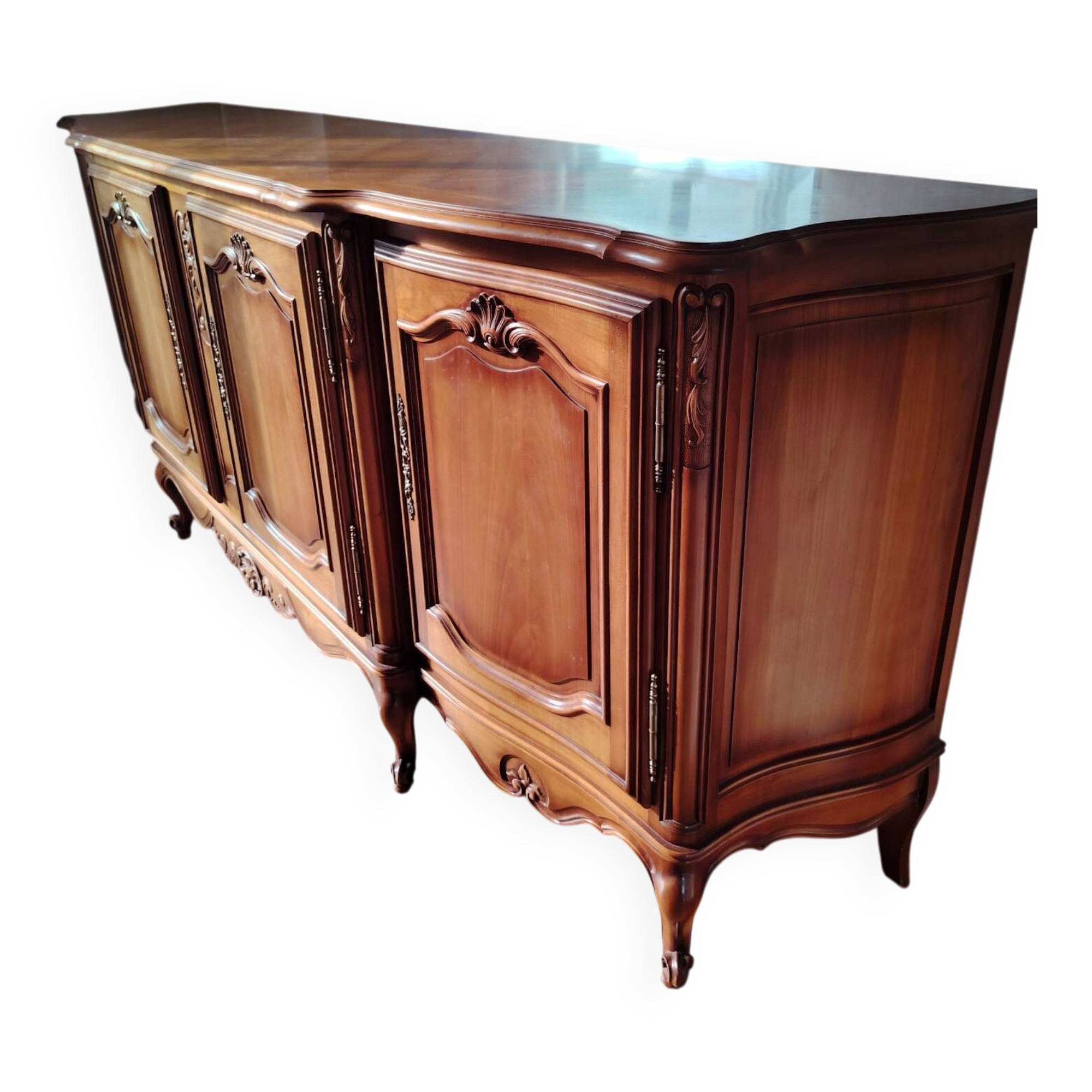 Bahut style Louis XV