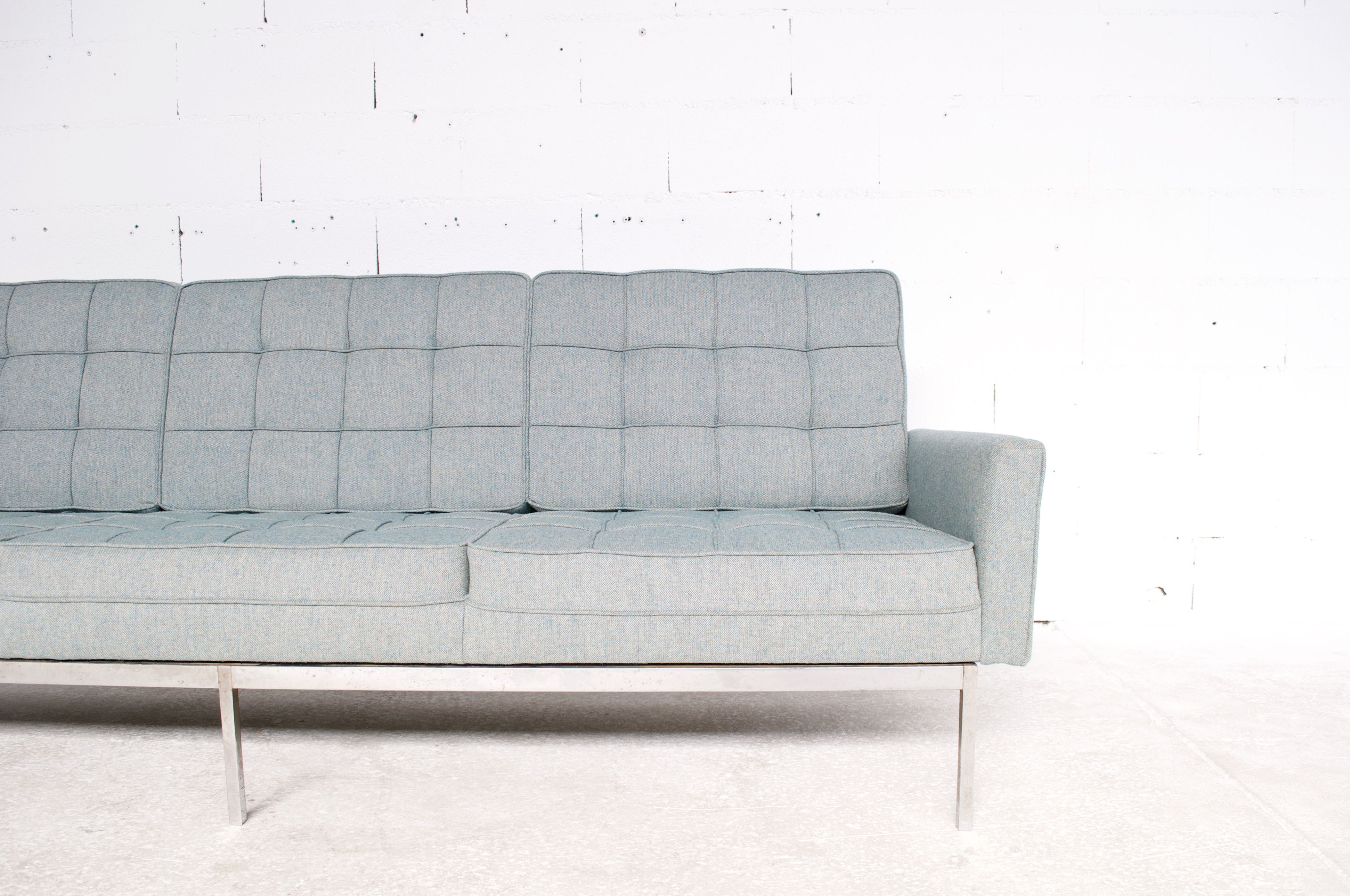 3/4 seater sofa Florence Knoll model 67, 1966 Knoll international publisher