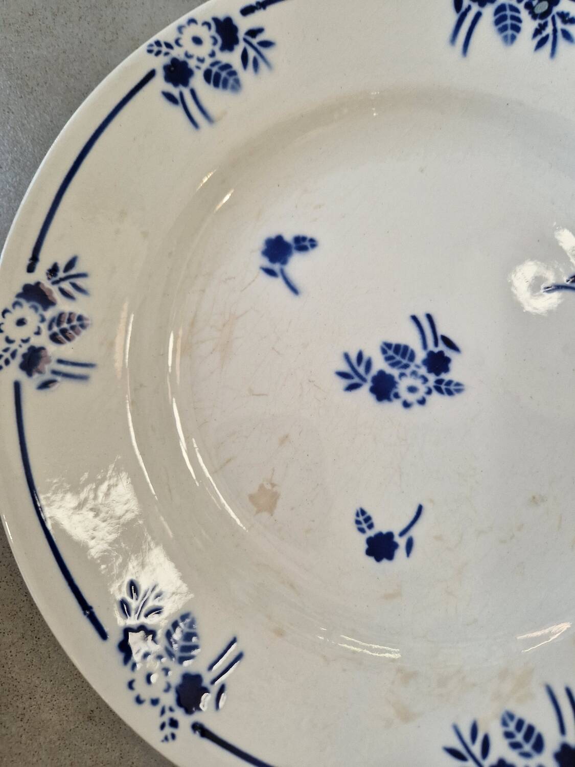 Set of 12 Saint Amand Semi-Deep Plates Model 2018