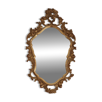 Miroir ovale doré de style baroque du XXe siècle en résine et bois, France