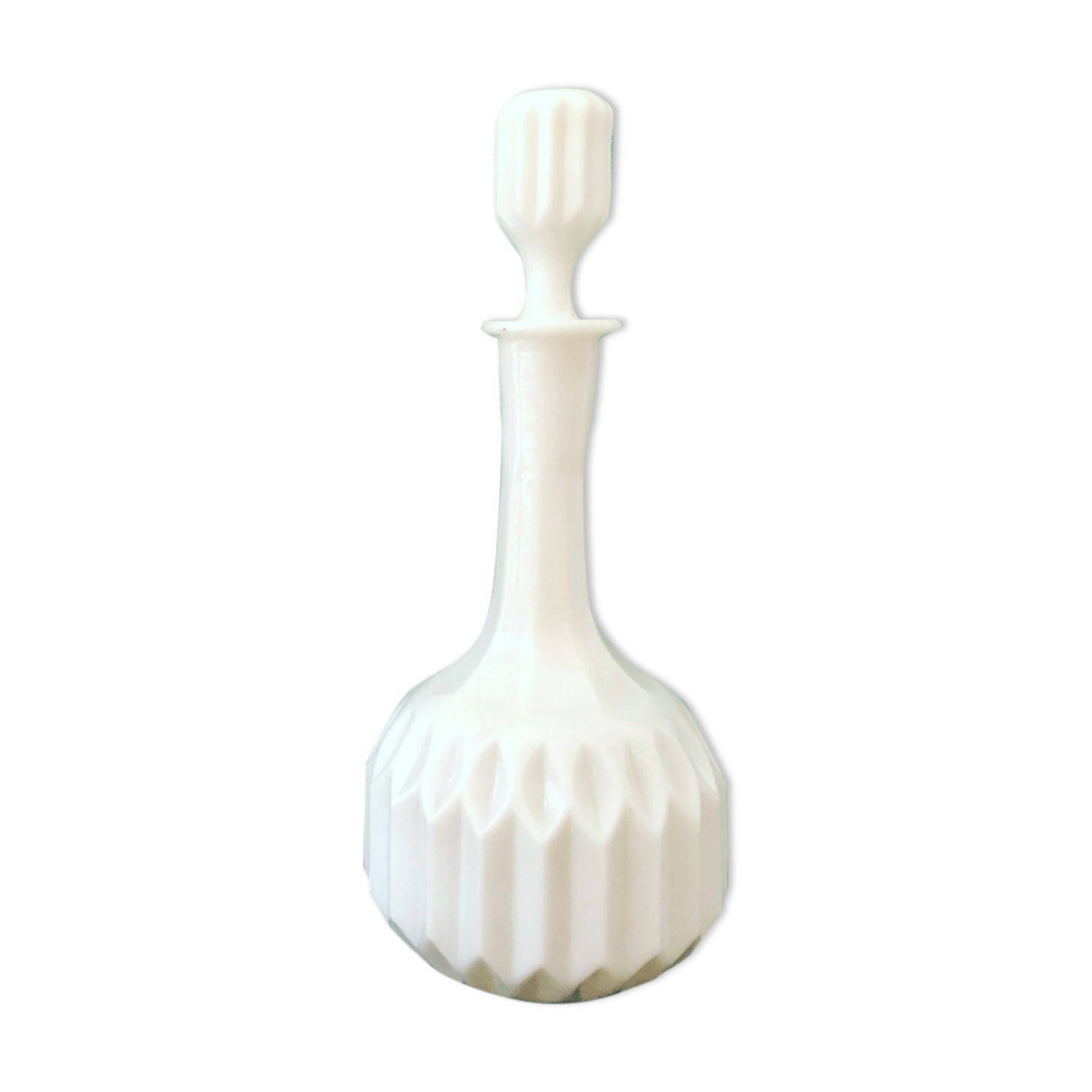 Carafe in porcelain