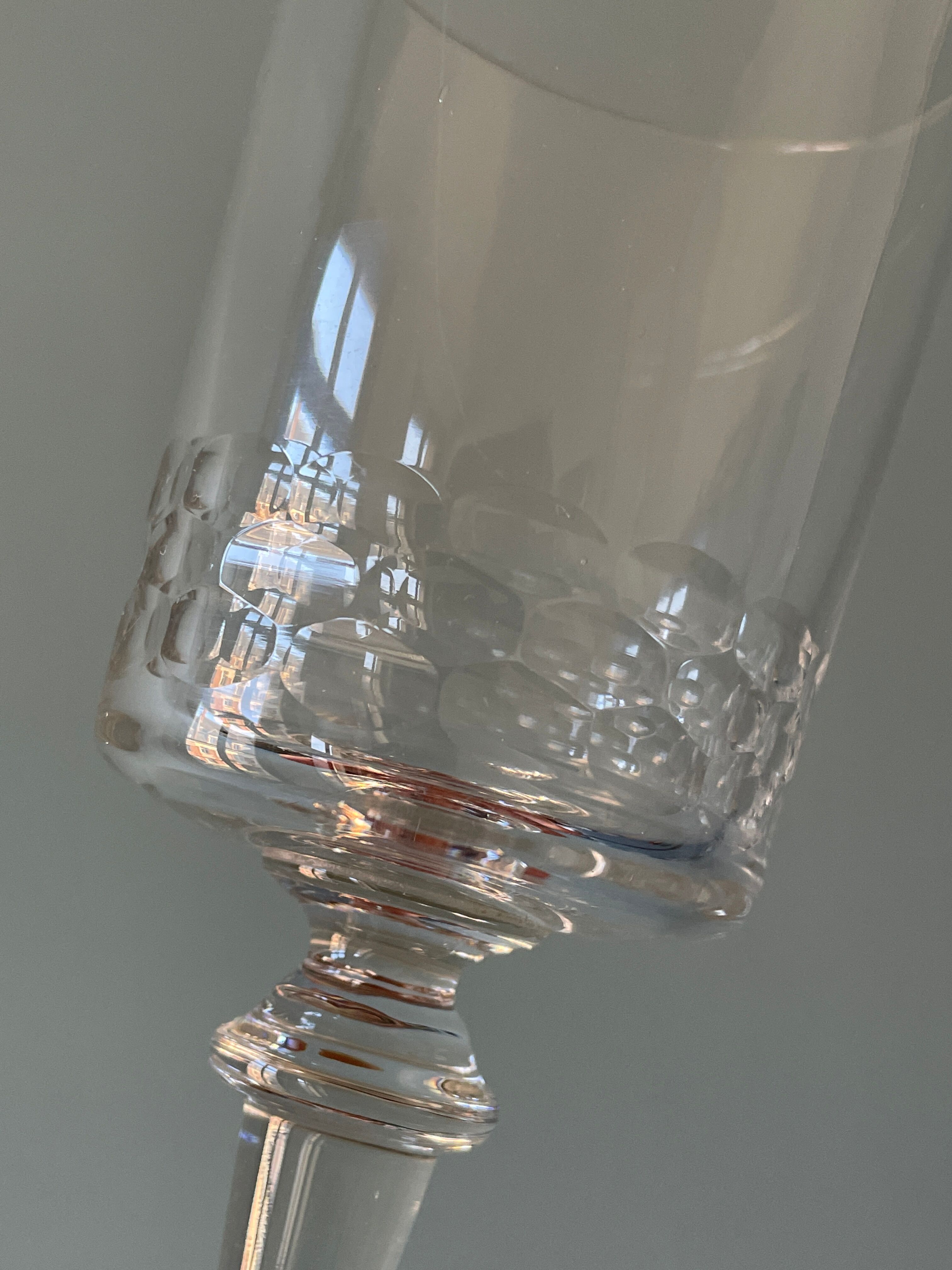 Lot de 4 verres à pieds anciens