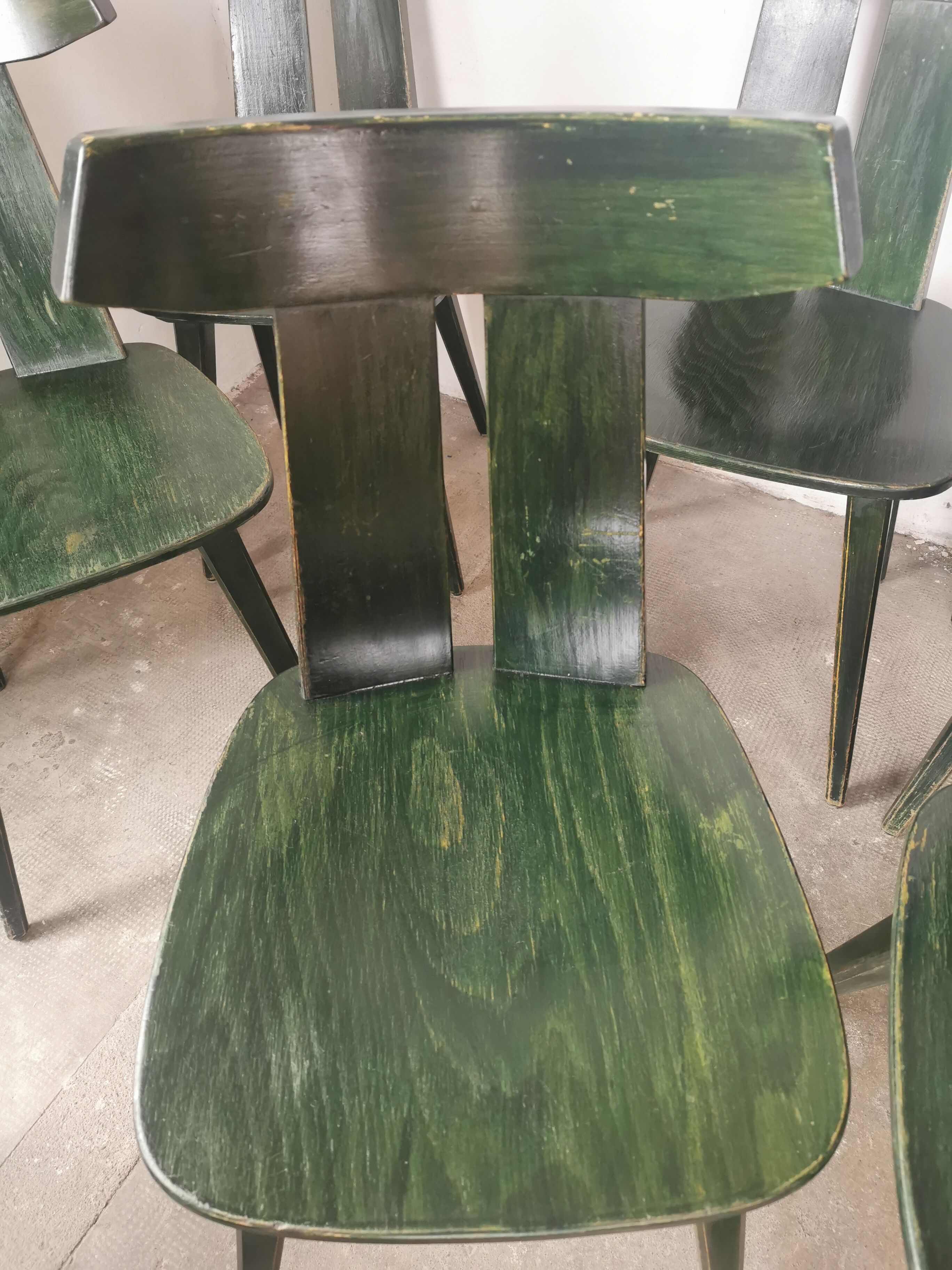 Set of 10 wooden bistro chairs
