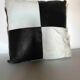 Coussin en cuir et peau 36x36cm