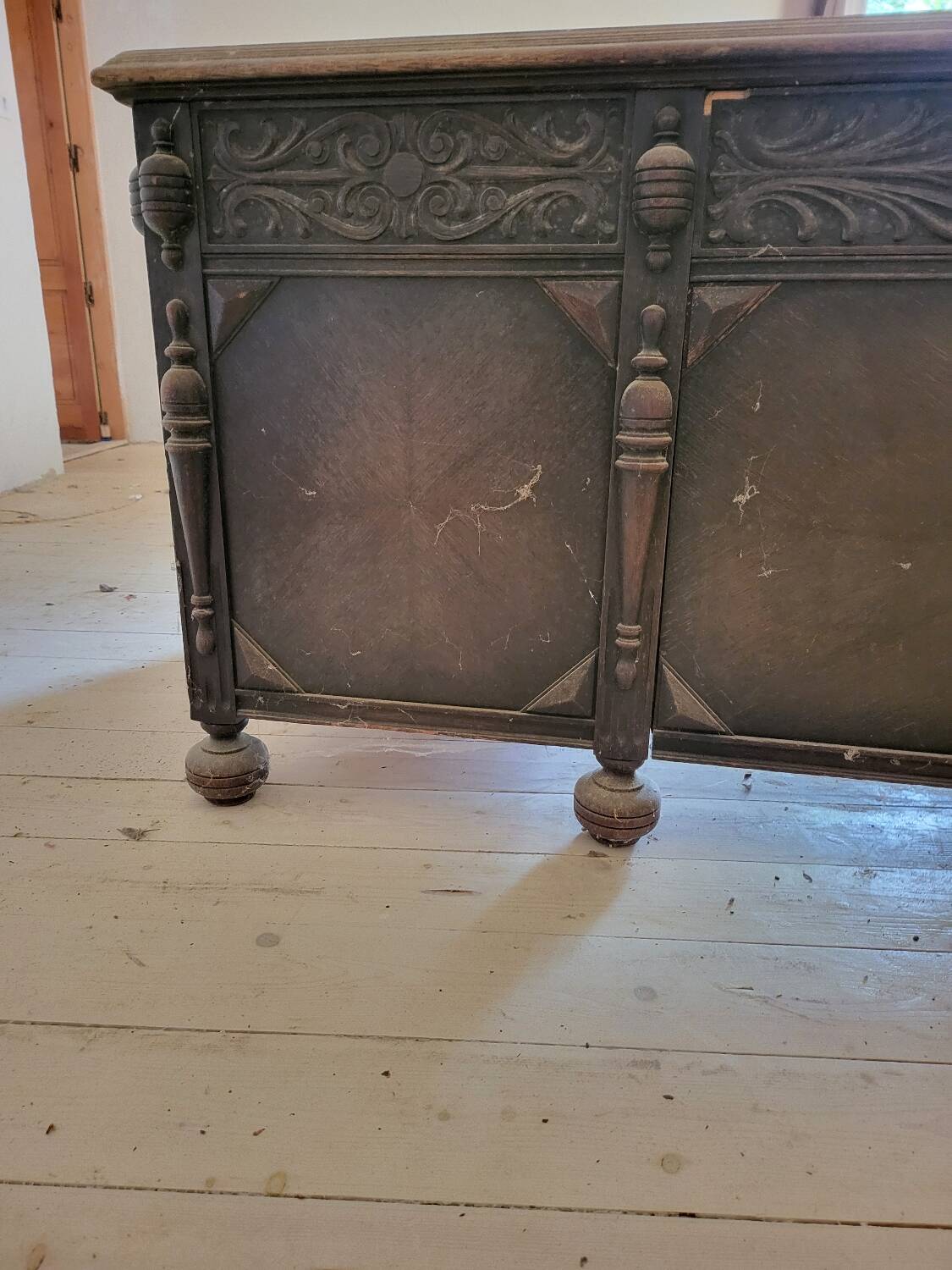 Important antique American desk in carved wood – circa 1900 –