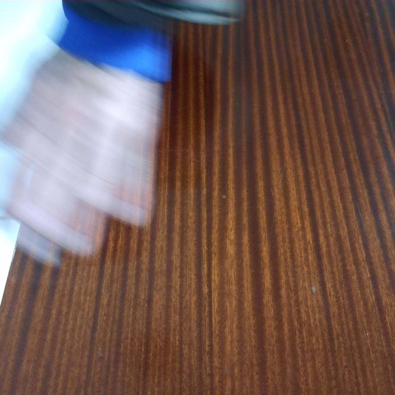 Vintage lacquered top desk with iron structure and pointed brass feet