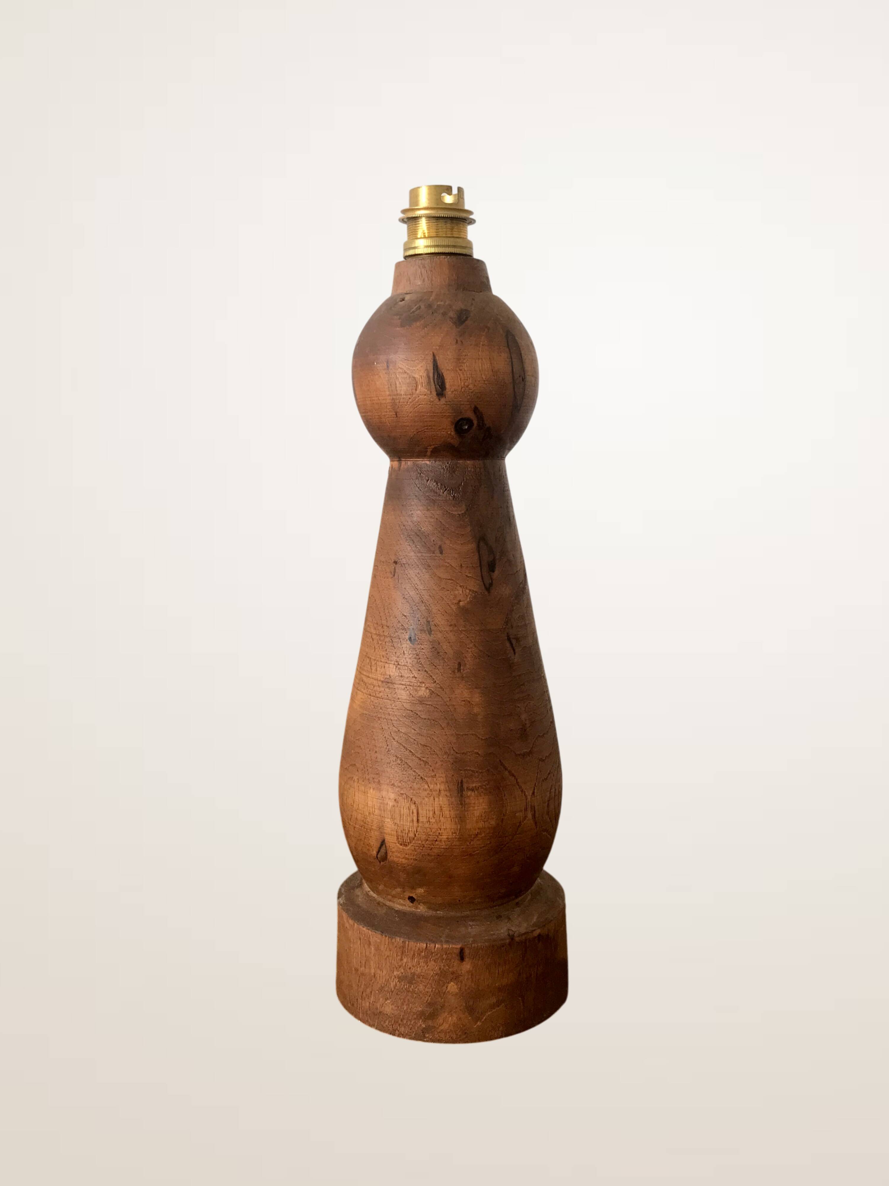 Lampe XL en bois avec abat-jour en lin
