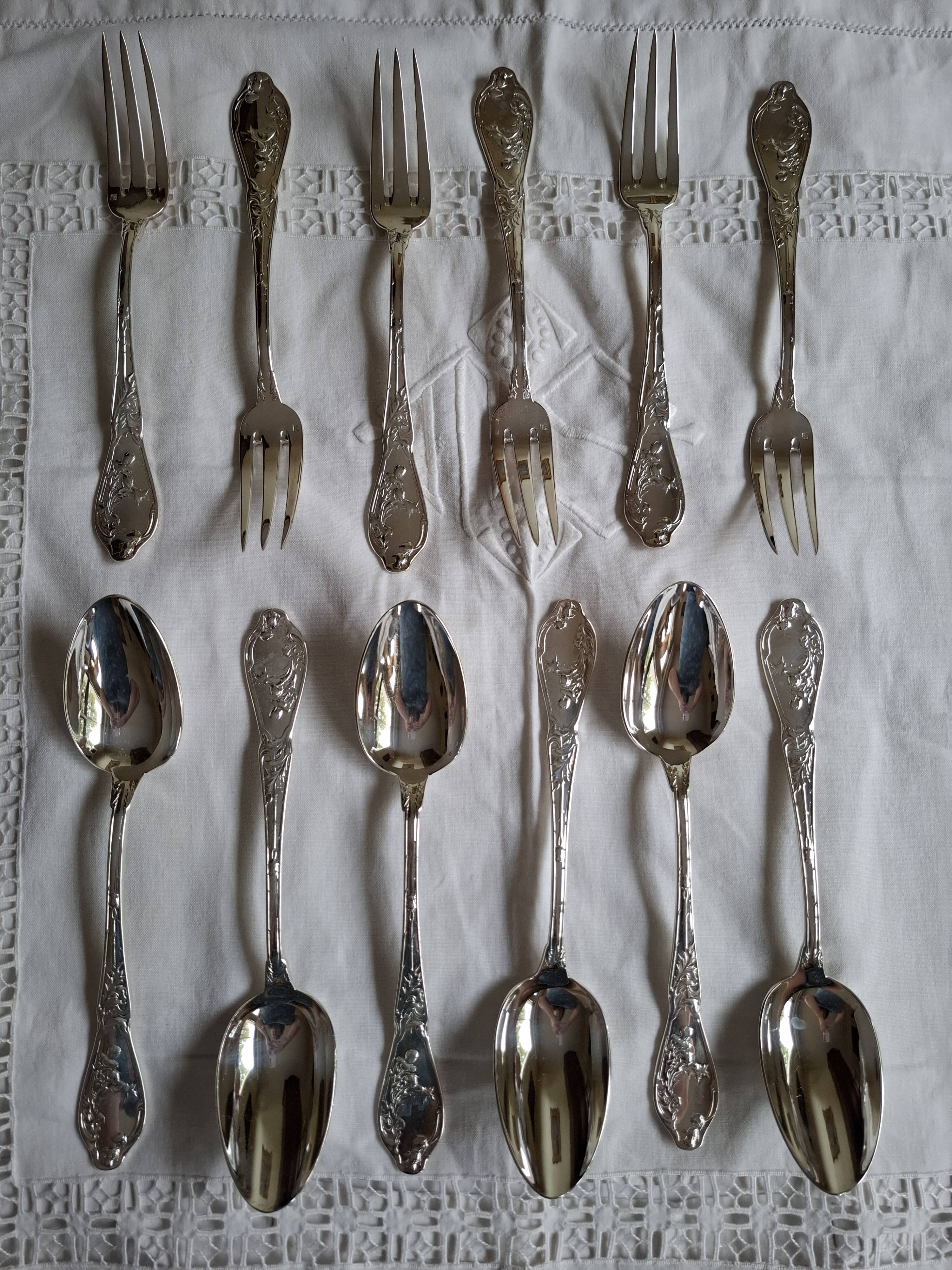 12 Art Nouveau silver-plated cutlery sets with thistle motifs