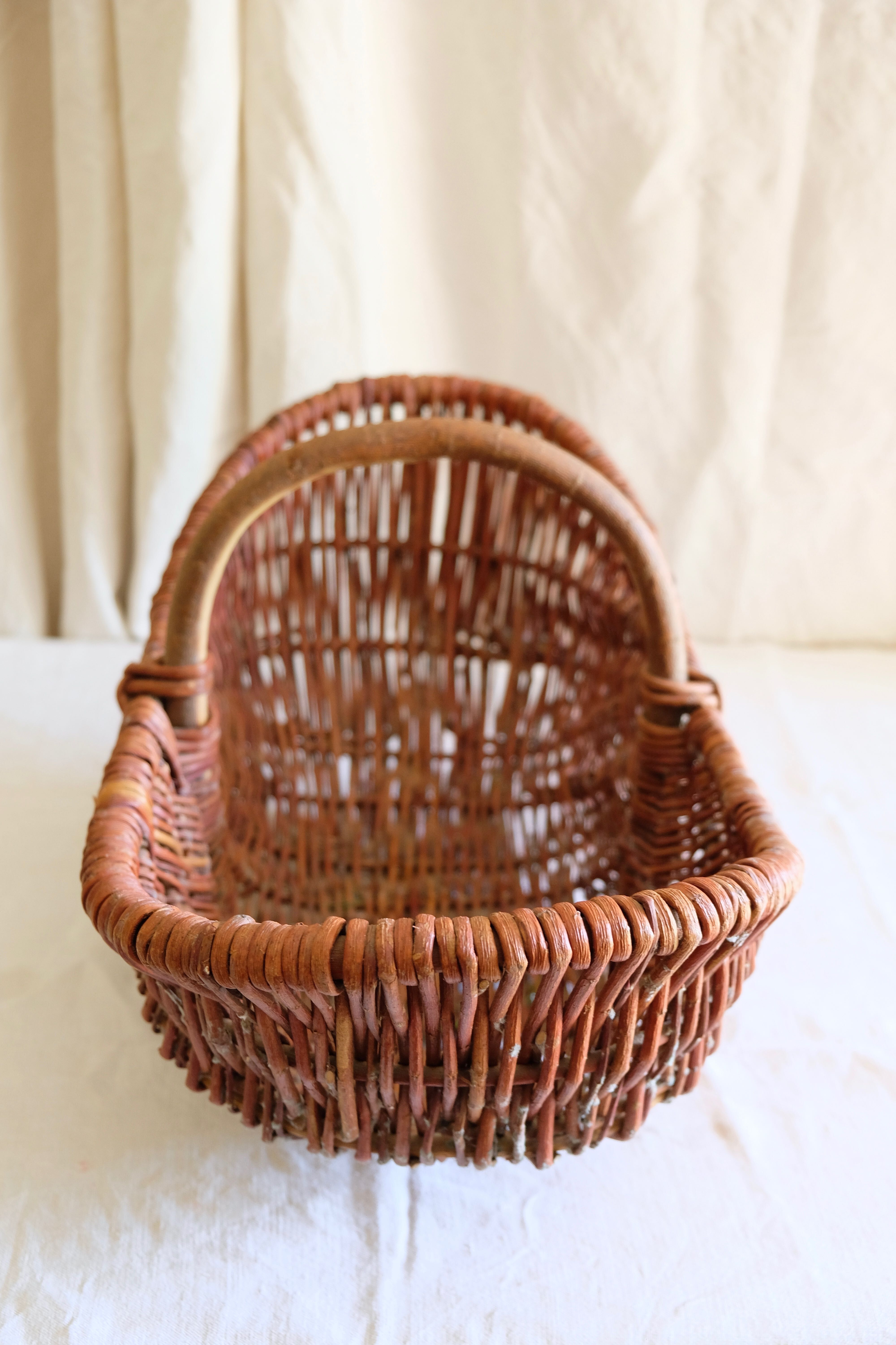 Large old basket in real chestnut