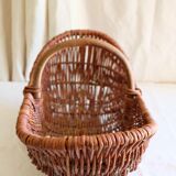 Large old basket in real chestnut