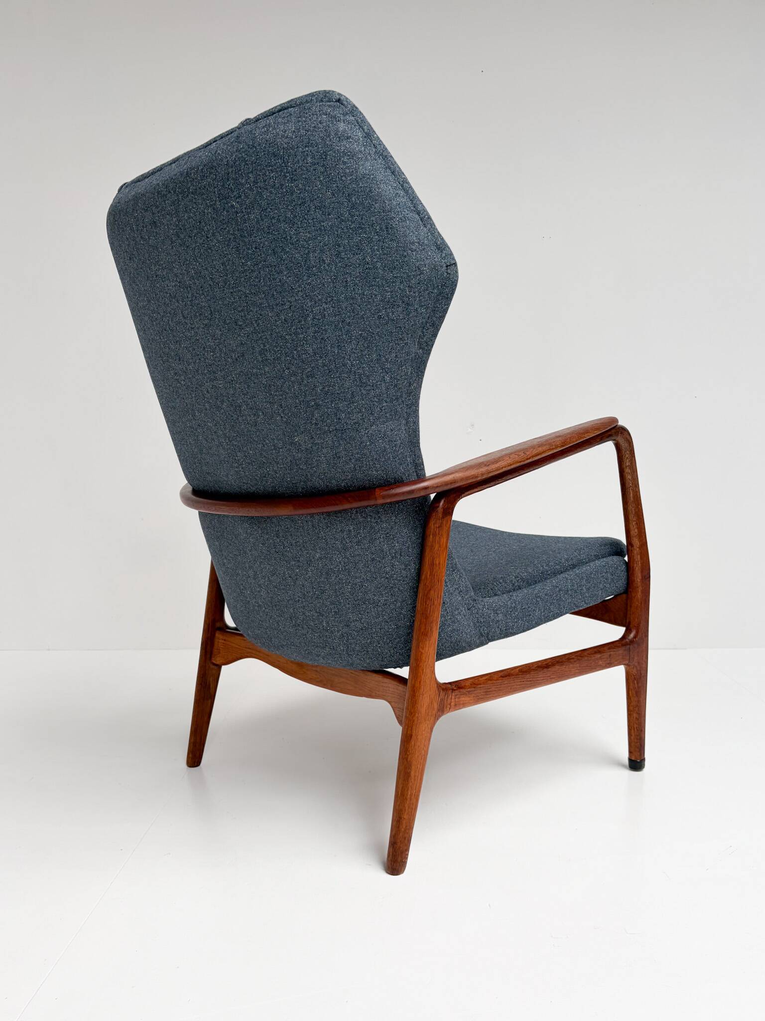 Re upholstered Edith (men’s) armchair by Bovenkamp, 1960s