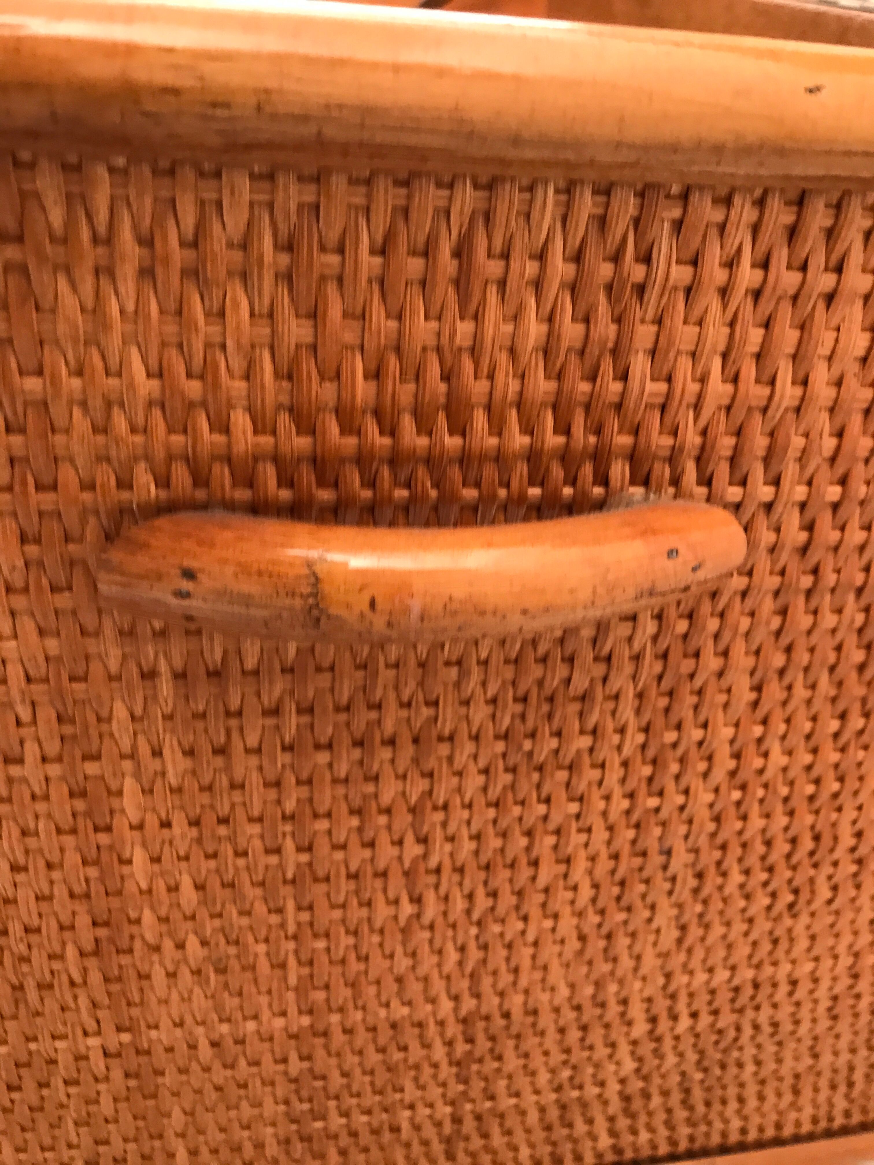 Trunk trunk in canned rattan 50s-60s
