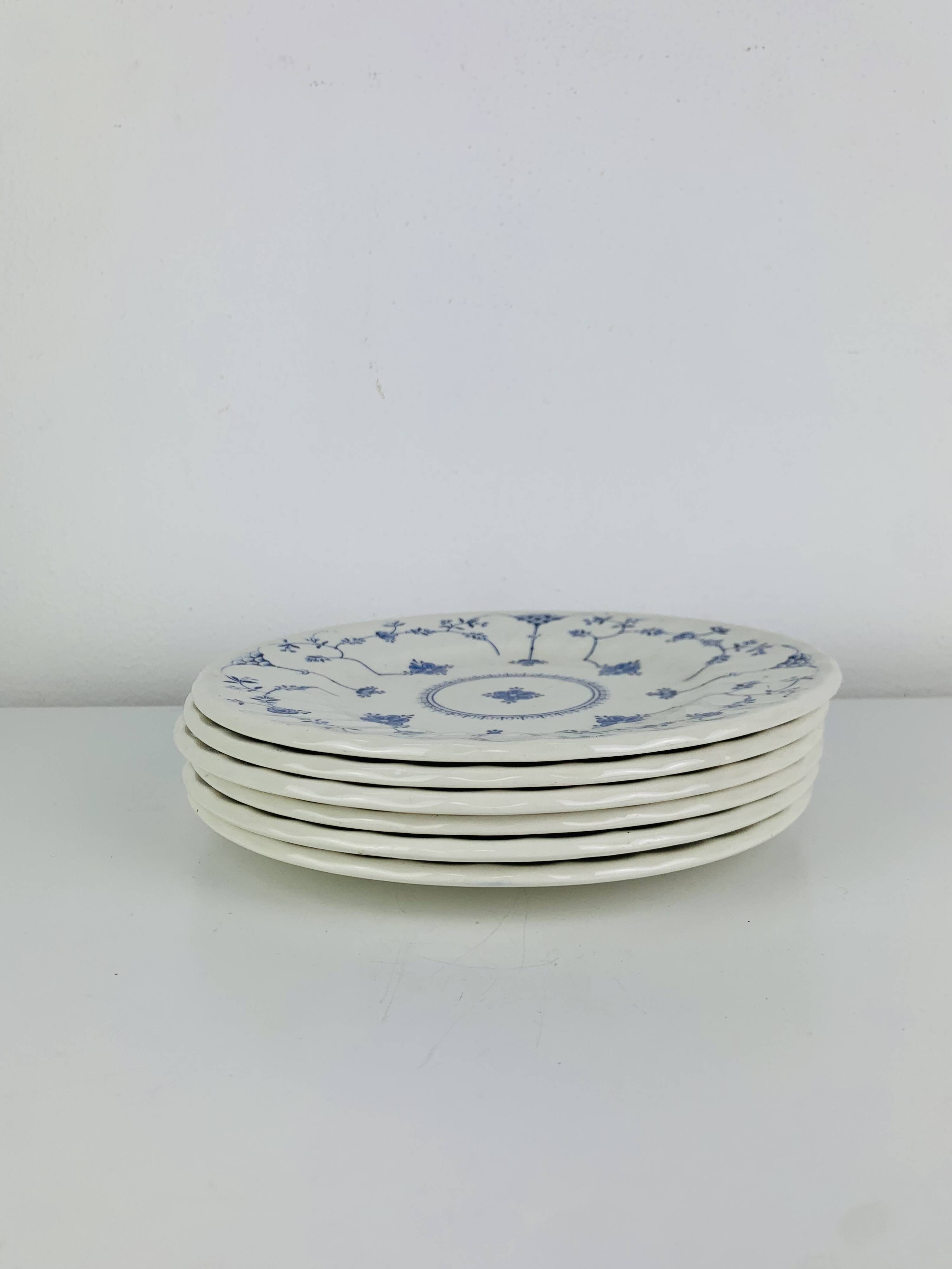 6 dessert plates Myott model Finlandia, English ironstone.