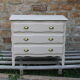 Commode vintage rénovée Greige Galuchat – Style campagne chic