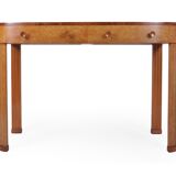 Art deco side table in burr maple 1930