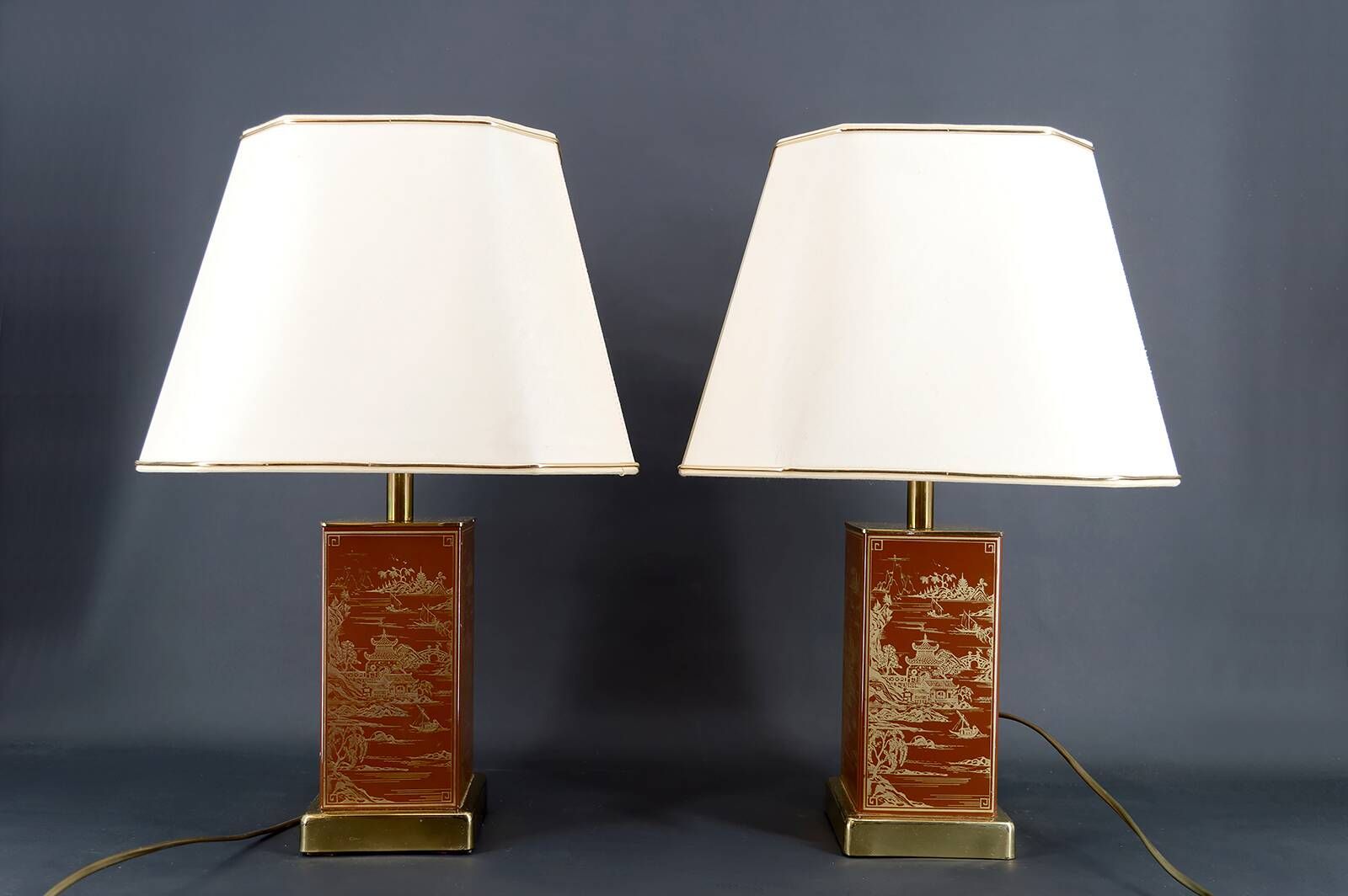 Pair of Chinese and Japanese Style Lamps
