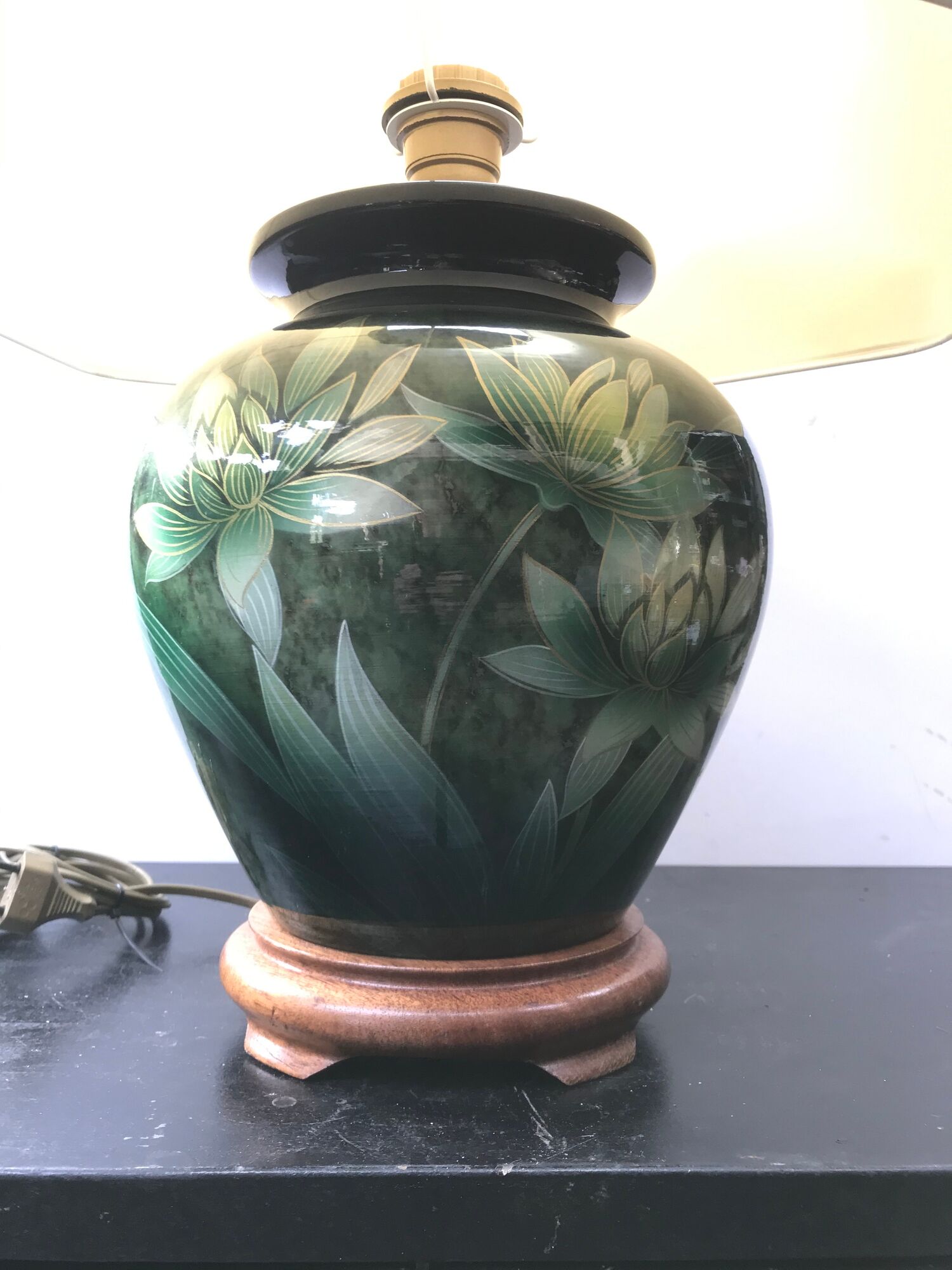 Drimmer green ceramics decor flowers