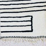 Traditional Berber rug in natural wool 2.5x1.5 m
