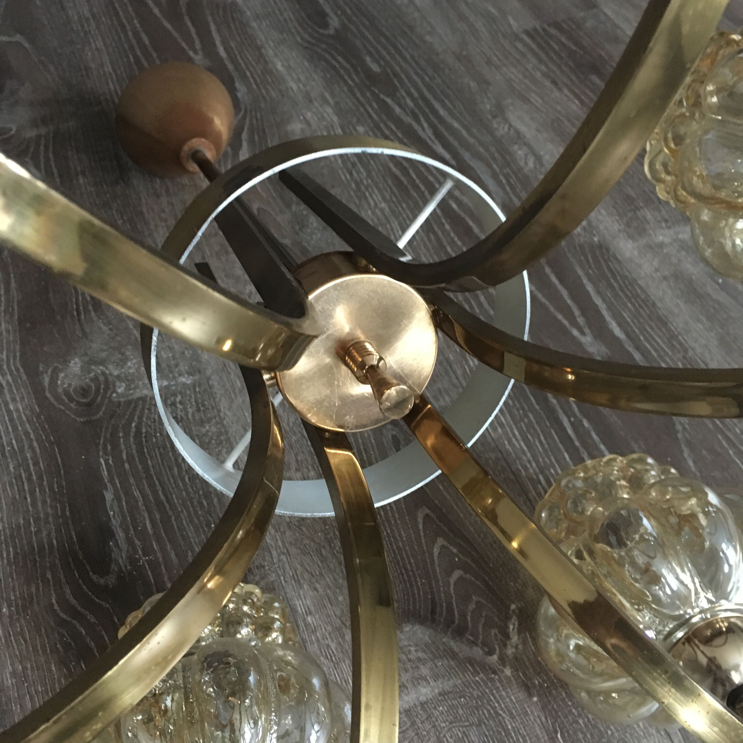 Brass-style chandelier and puffed glass 60/70