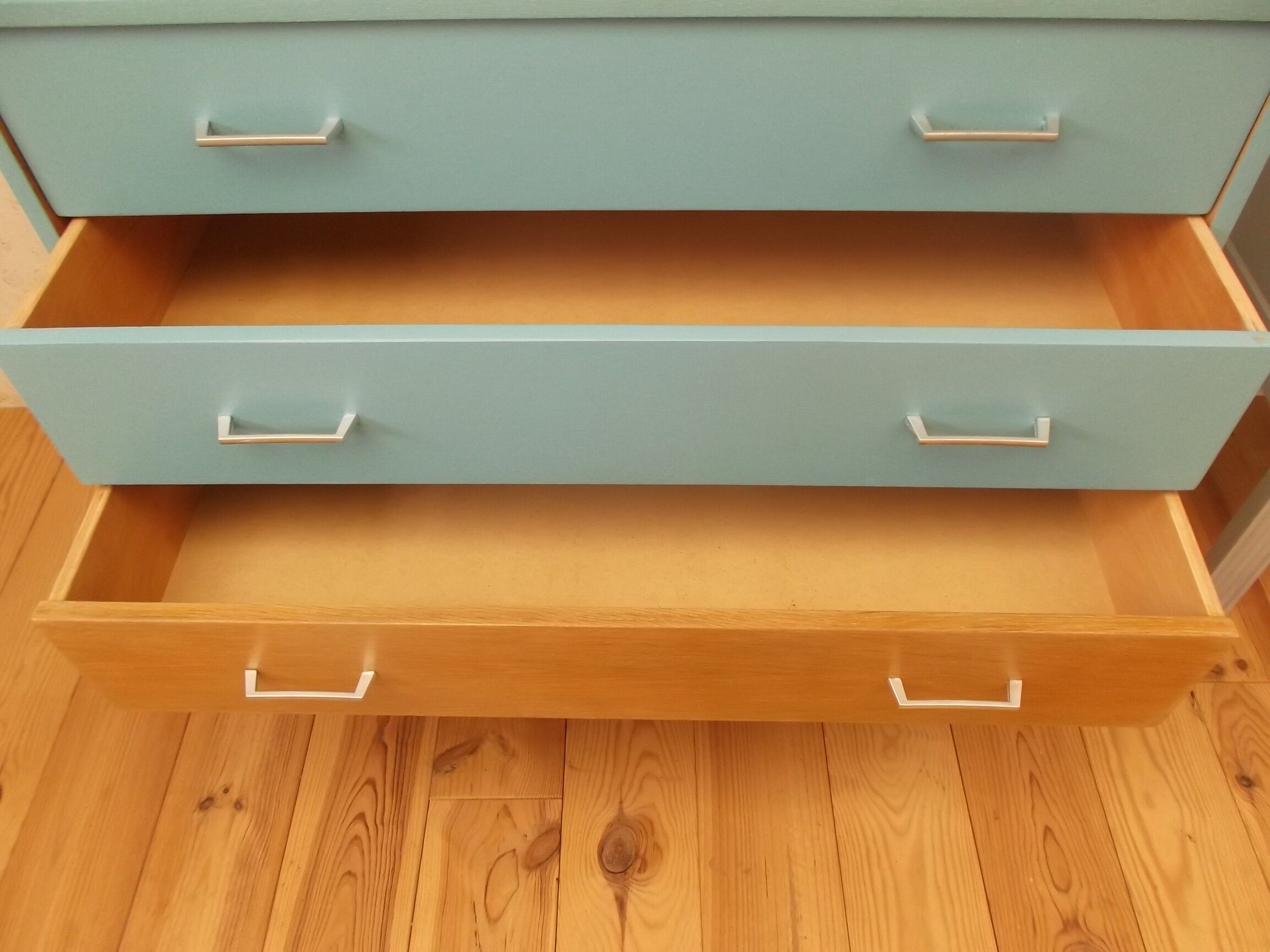 Vintage dresser