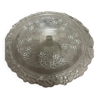 Old vintage cake dish