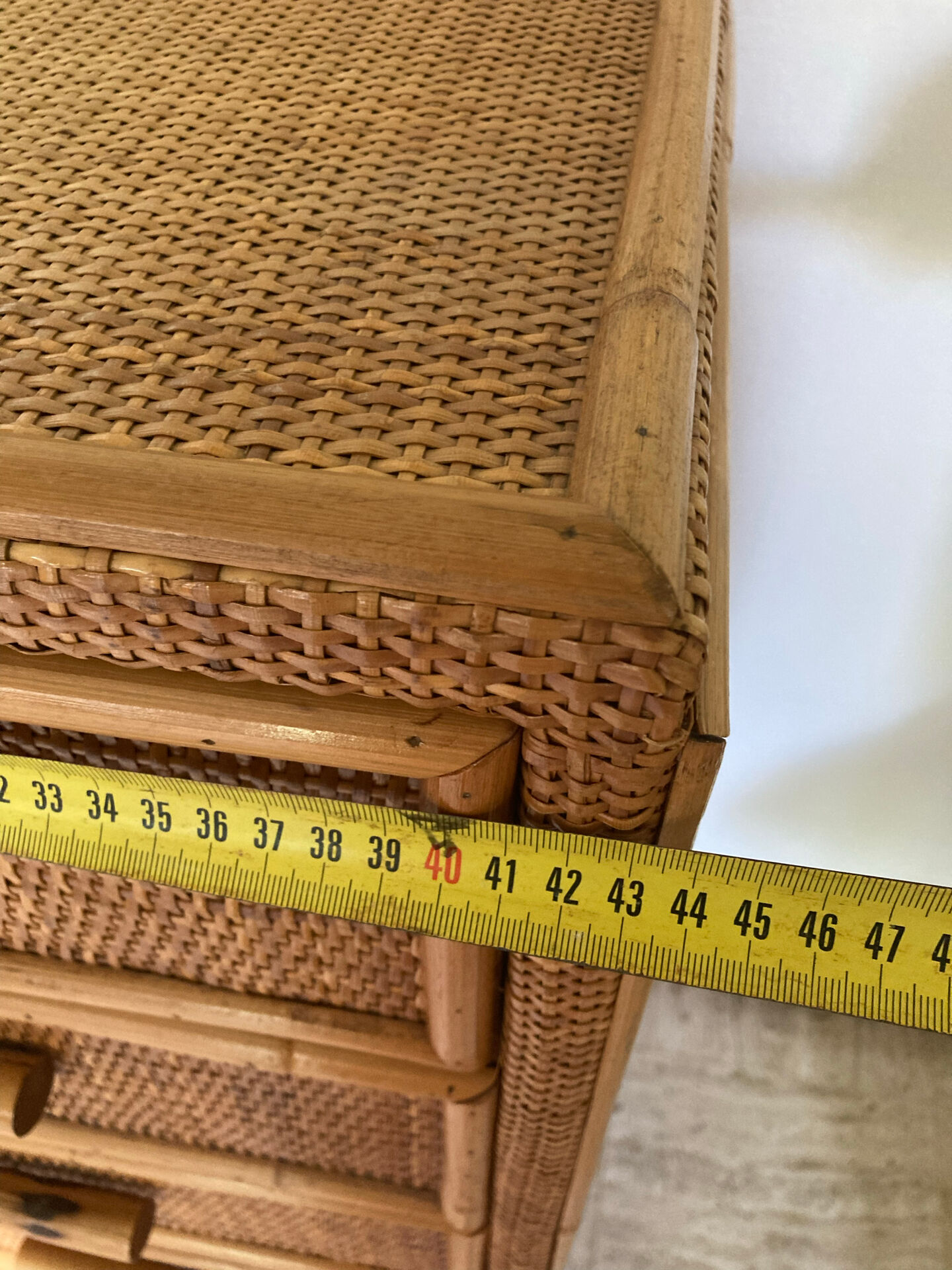 Vintage rattan chest of drawers with 6 drawers
