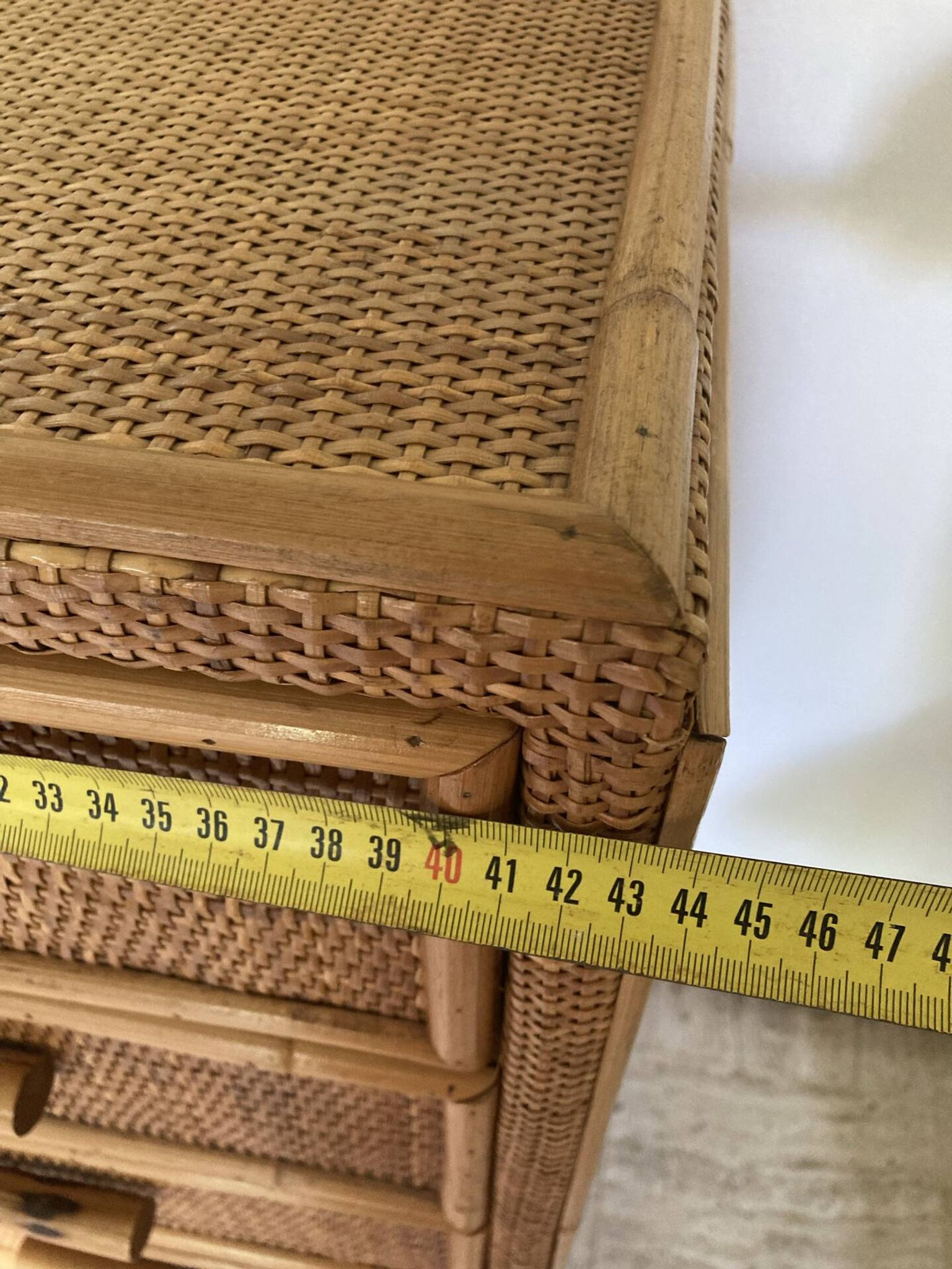 Vintage rattan chest of drawers with 6 drawers