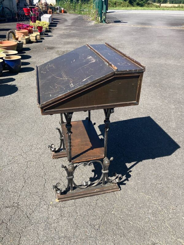 Pupitre, comptoir de restaurant ou magasin en bois et fer forgé