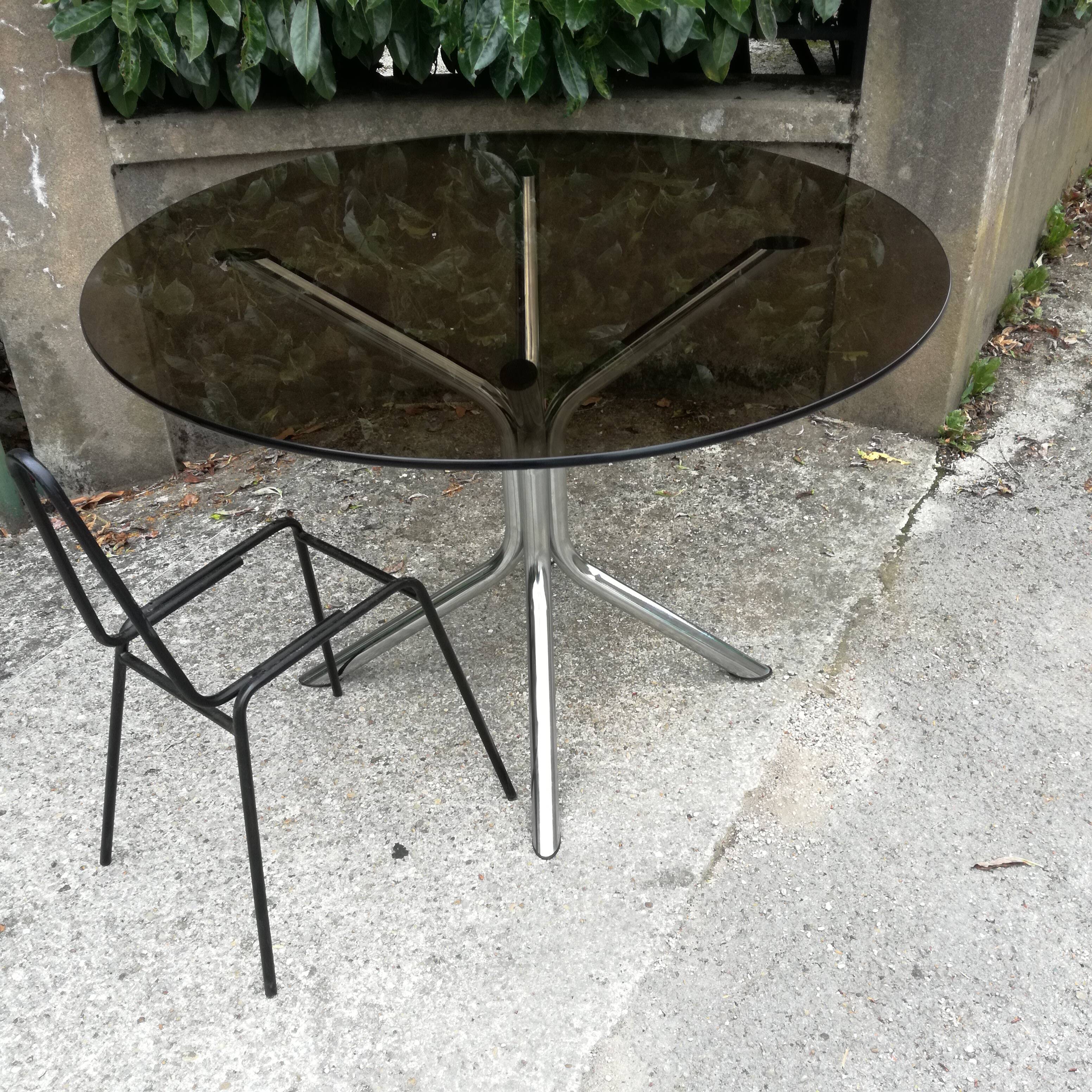 Smoked glass round table - Ø118