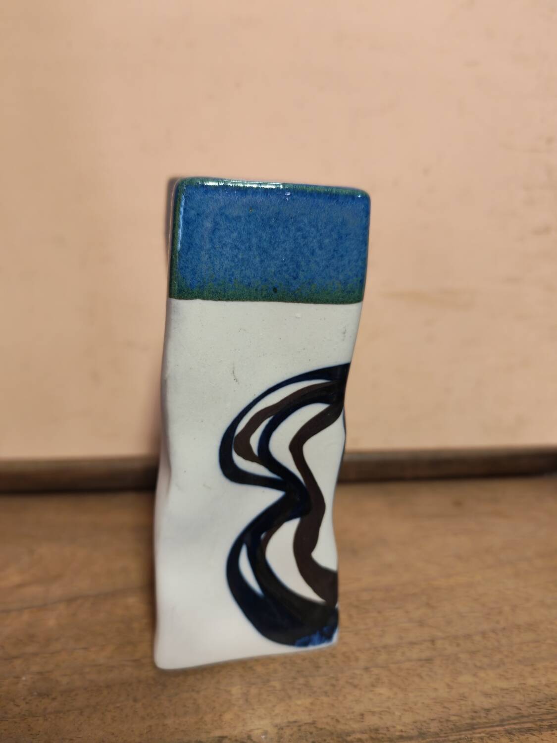 Cubist vase Alfonso Otero Regal