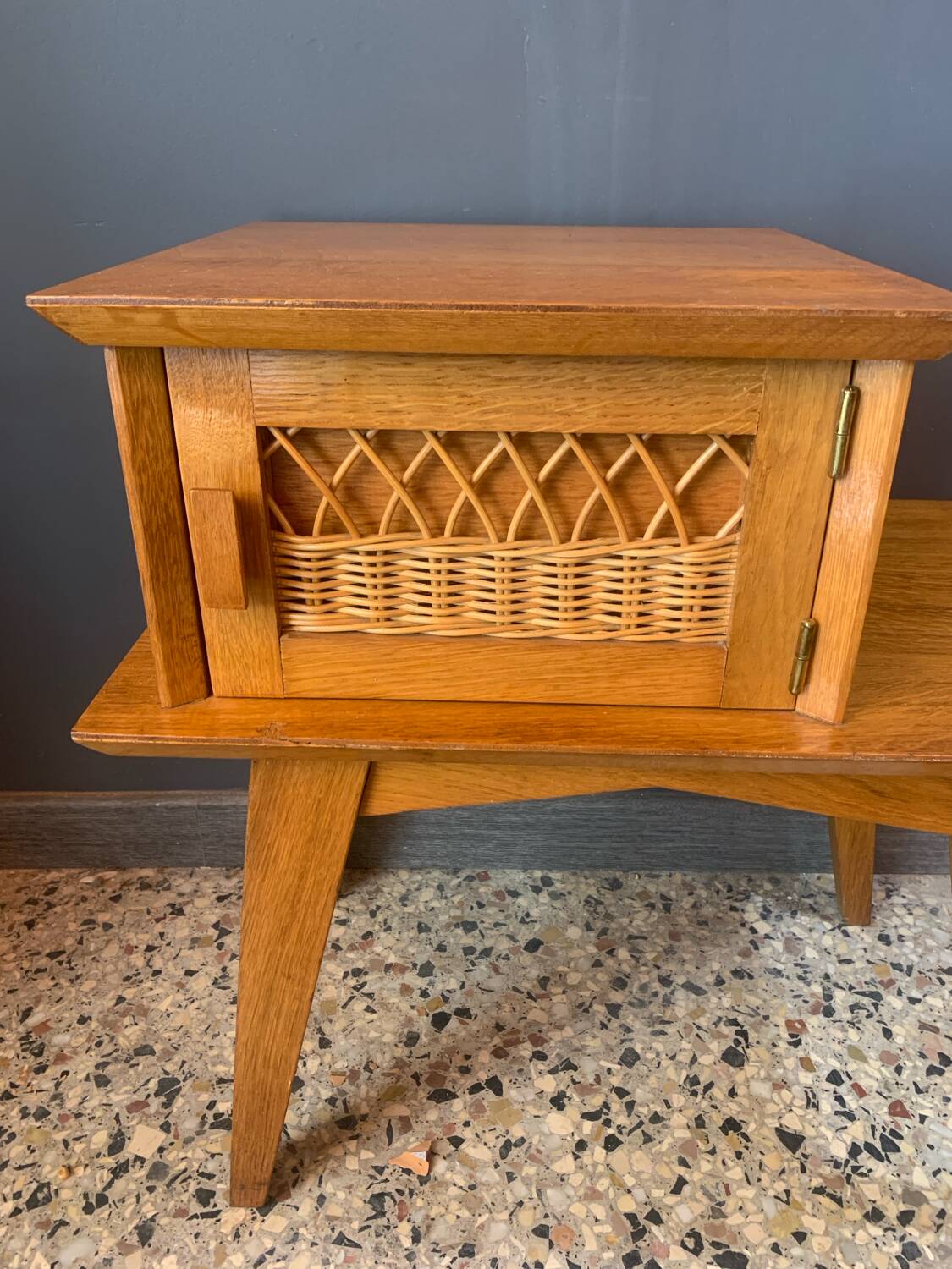 Chevet en bois et rotin années 50