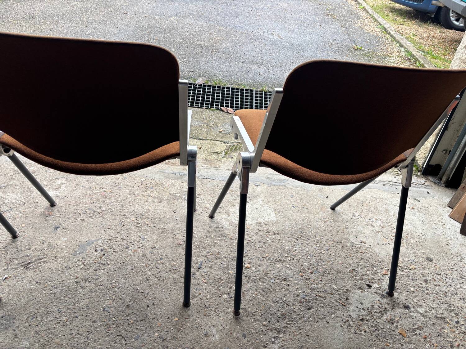 Set of 2 Castelli DSC 106 chairs