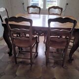Table with 6 chairs