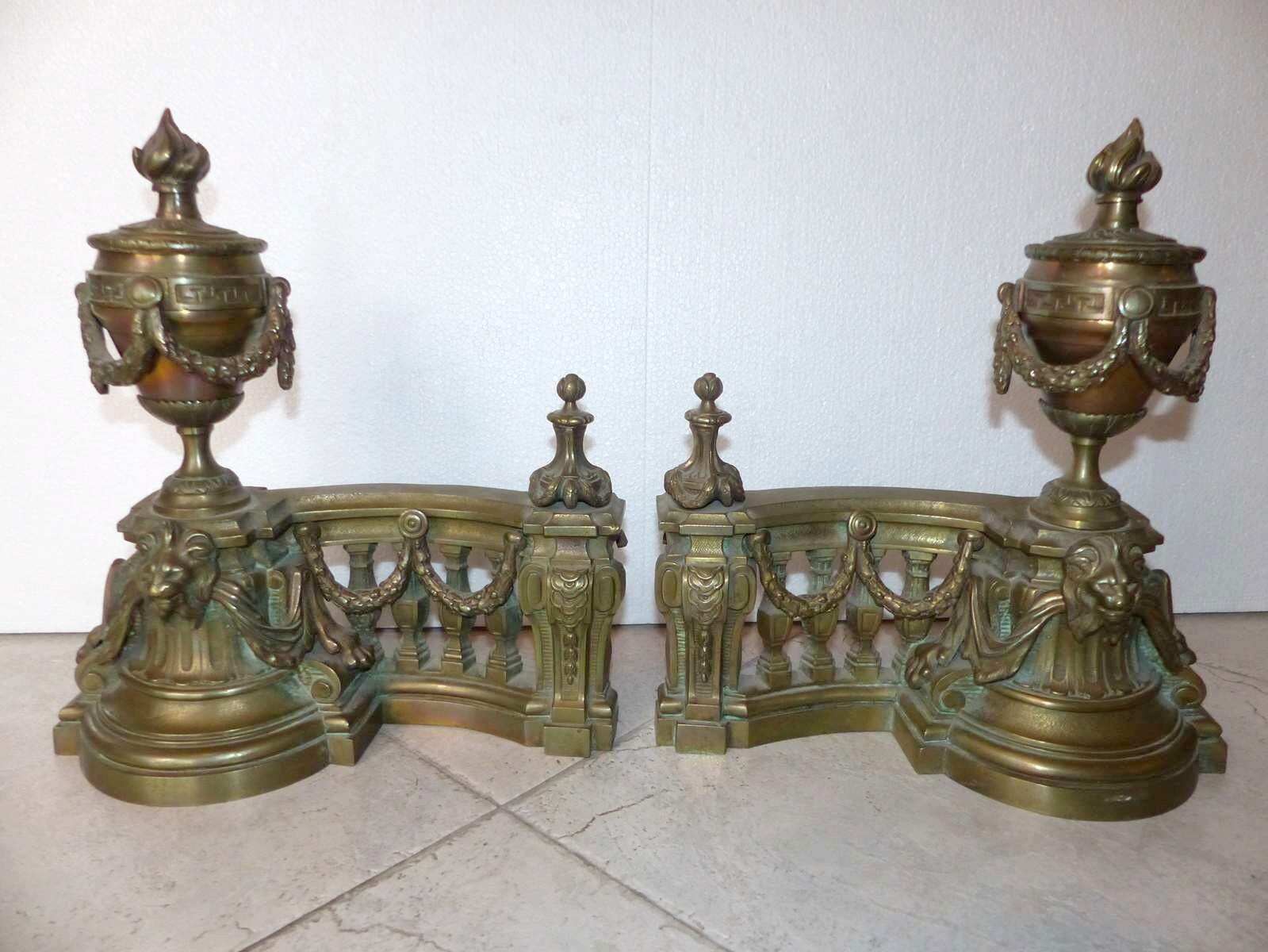 Pair of bronze channels in Louis XVI style - Napoleon III era - 19th century