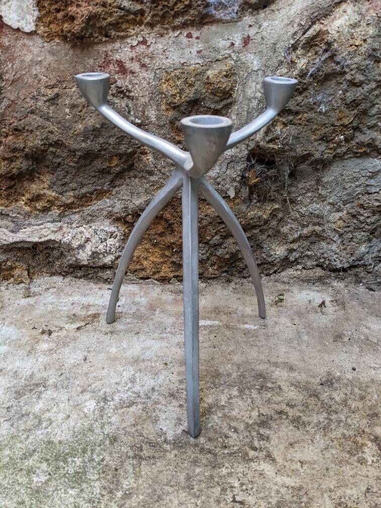 Scandinavian design tripod aluminum candlestick holder silver metal