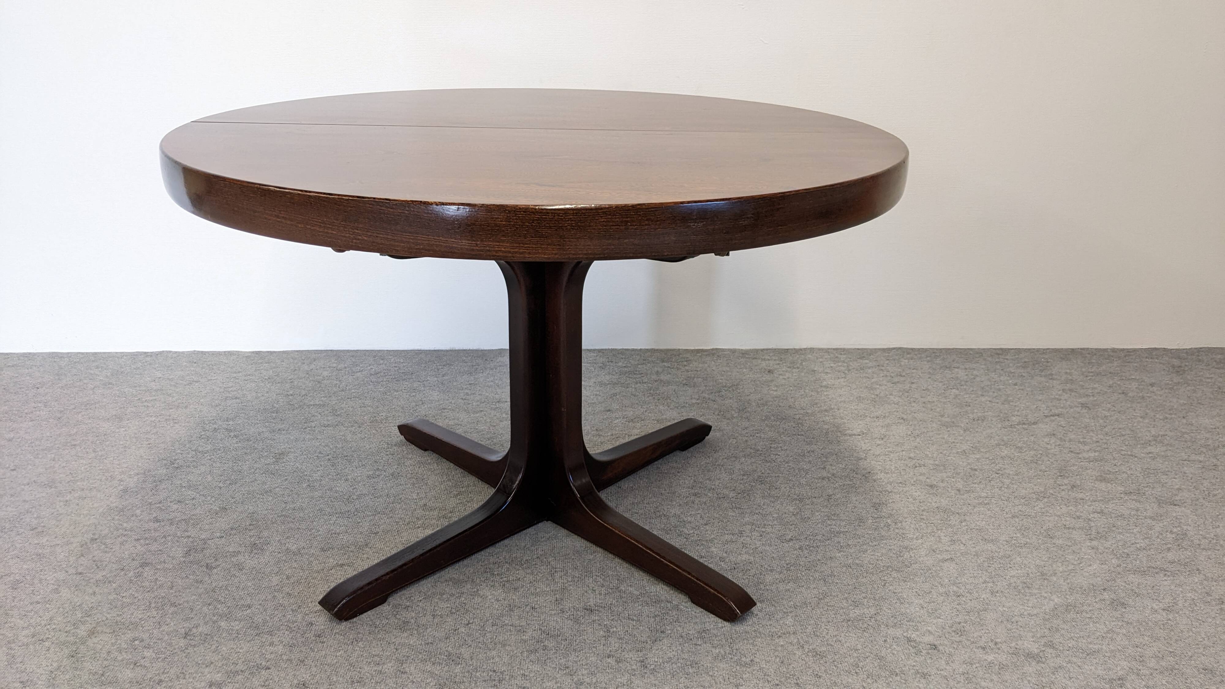 Table ronde de salle à manger extensible Baumann, France vers 1970