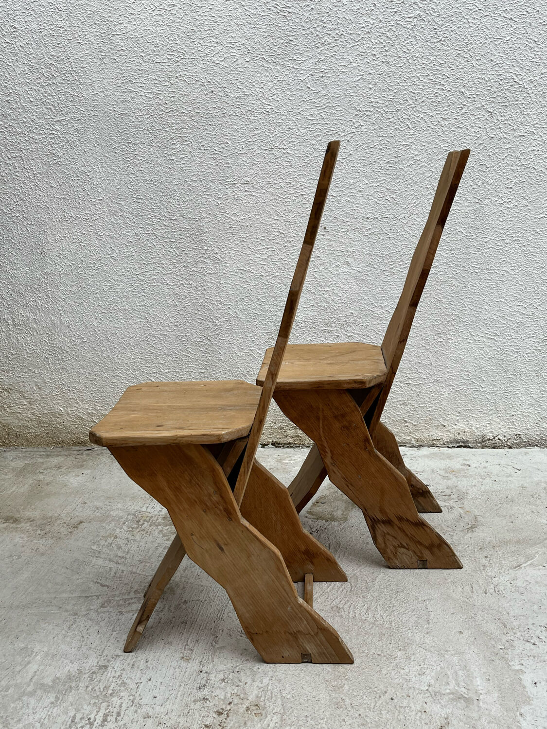 Pair chairs brutalist pine