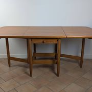 Table en pin massif Eero Aarnio