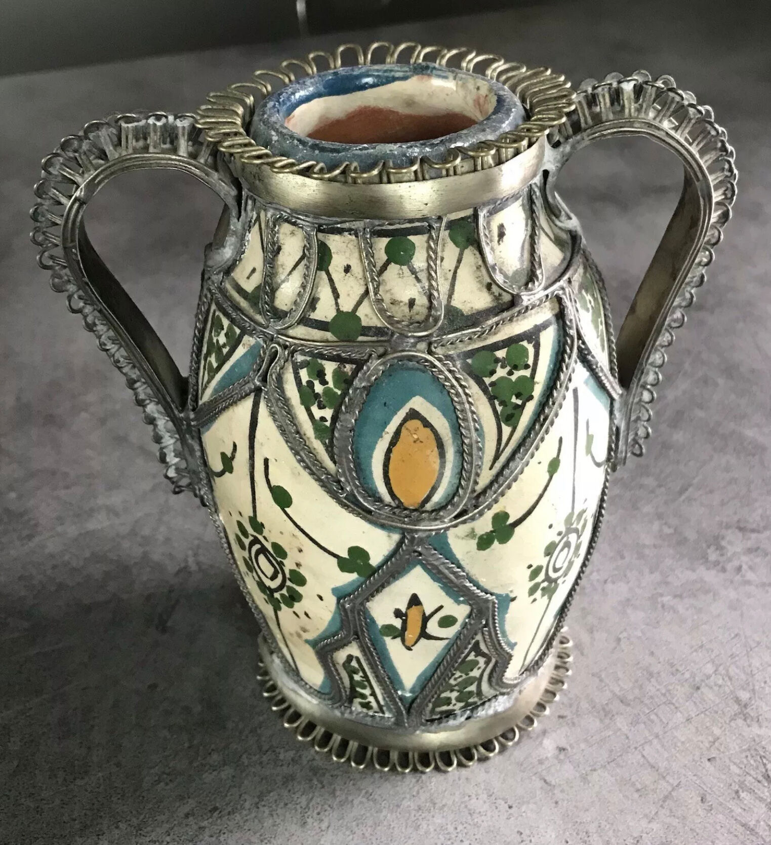 Old safi pottery vase in polychrome paint and metal sculpture décor 14 cm
