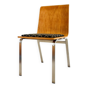Chaises par Boje Estermann - maison