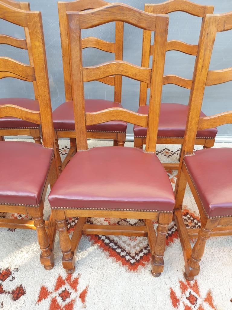Set 6 chairs style Louis XIII VINTAGE 1980 Oak and Burgundy red leather