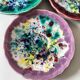 Tasses et soucoupes Morvan en céramique émaillée polychrome