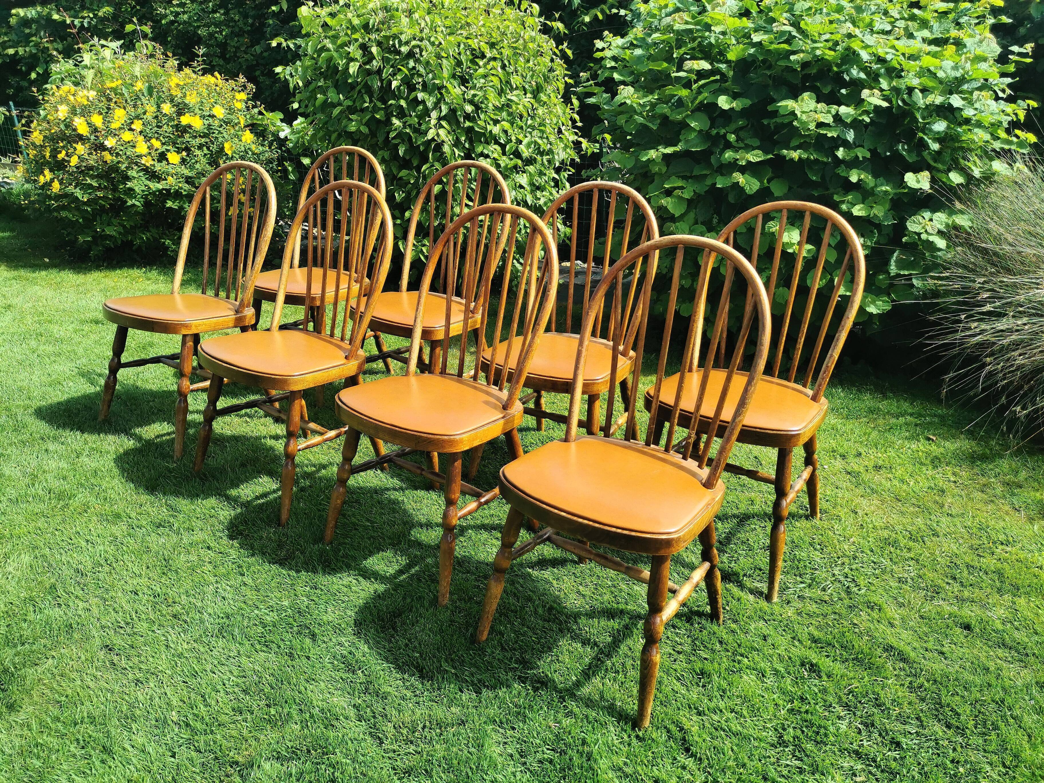 Set of 8 Baumann bistro chairs